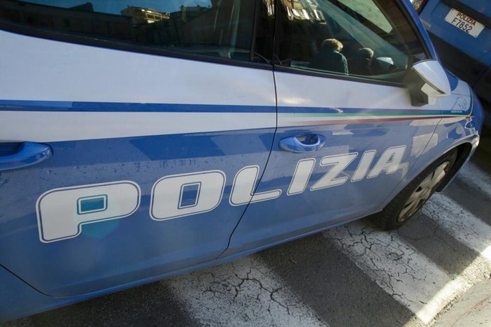 Due arresti per spaccio in centro storico, sequestrati hashish e cocaina