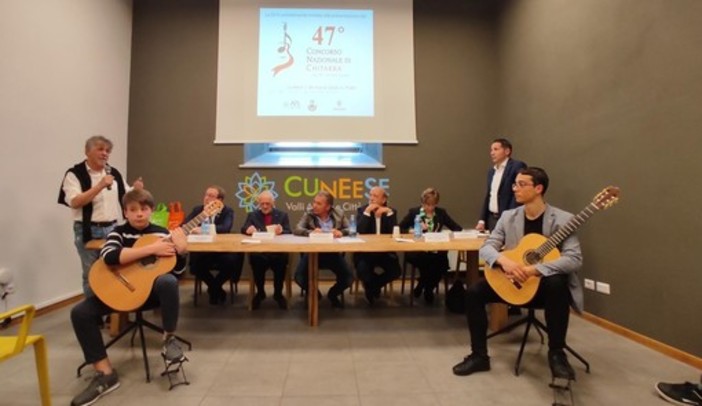 Presentato in Atl il 47° Concorso Nazionale di chitarra “Sac. M° Giovanni Ansaldi”, appuntamento a Pamparato dal 29 aprile al 1°maggio (VIDEO)