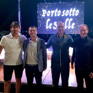 Il presidente dell’A.M.A. Fabrizio De Nicola e il sindaco di Andora Mauro Demichelis con gli l’olimpionici di vela Giorgio Poggio e Gianfranco Sibello