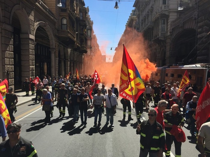 Vigili del fuoco, i sindacati: &quot;Il Corpo Nazionale non può permettersi ulteriori limitazioni in ambito di fondi stanziati&quot;