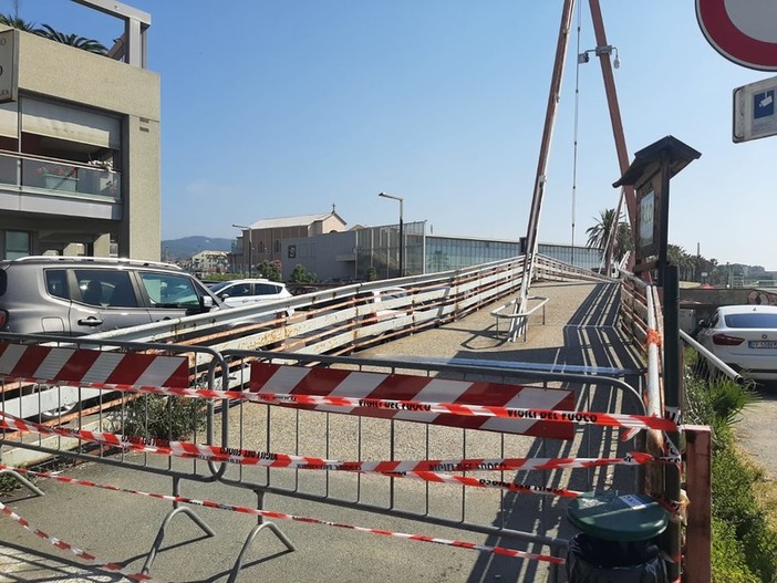 Savona, soprallugo sul ponte Ruffino. Assessore Santi: &quot;In attesa della relazione per riaprirlo. Ci sono buone possibilità&quot;