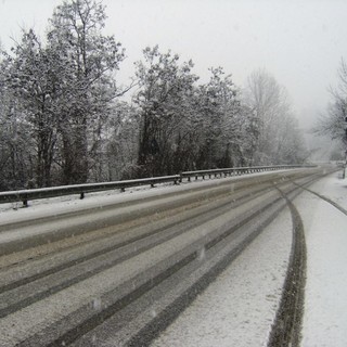 Meteo: continua la fase fredda e instabile, nevicate fino a bassa quota