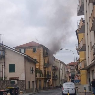 Incendio al quadro elettrico di un'abitazione a Valleggia: alcune utenze senza elettricità, tecnici al lavoro