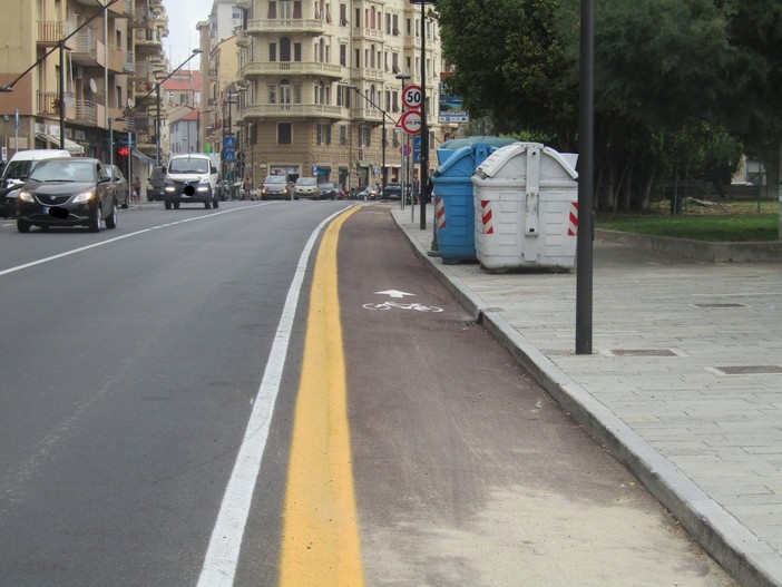 Savona, diventa effettiva la pista ciclabile tra corso Vittorio Veneto e via Nizza: firmata l'ordinanza (FOTO)