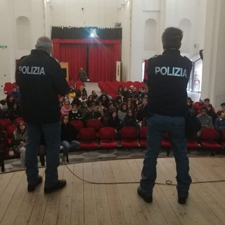 La Polizia di Stato incontra gli studenti: tre appuntamenti a Finale Ligure