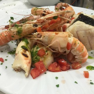 Per Capodanno al ristorante Il Golfo di Diano Marina un menù composto da pesce e specialità locali