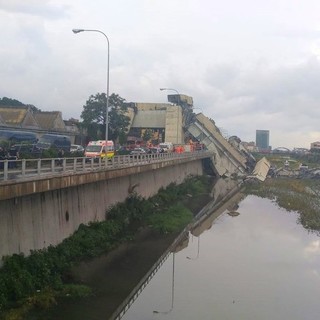 Lutto nazionale, Savona ricorda in piazza Mameli le vittime del crollo del Ponte Morandi