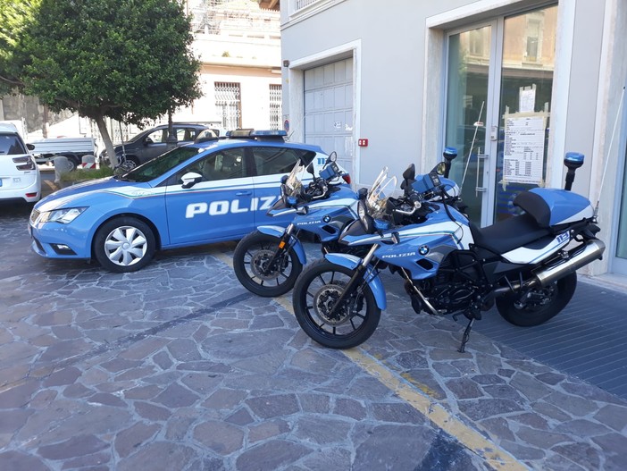 Ricercato per violazione del decreto di espulsione, arrestato dalla polizia del Commissariato di Alassio 