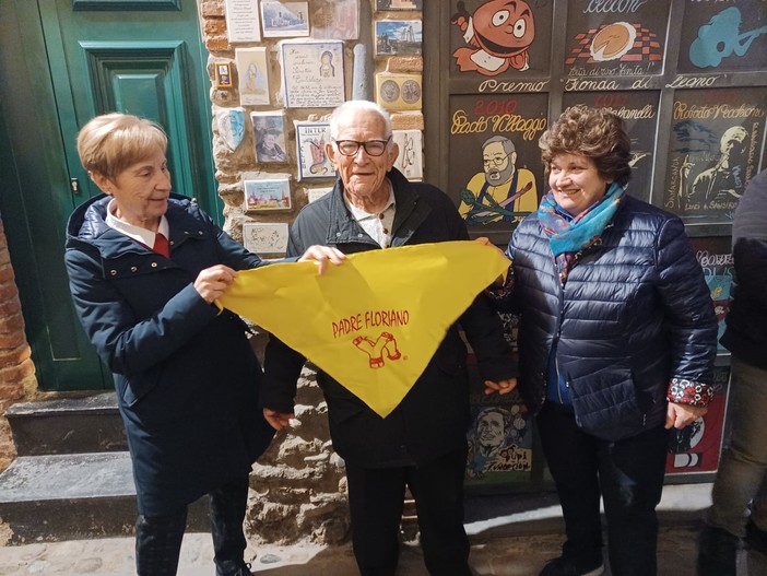 Albenga, il missionario Padre Floriano ospite dei Fieui di caruggi (FOTO)