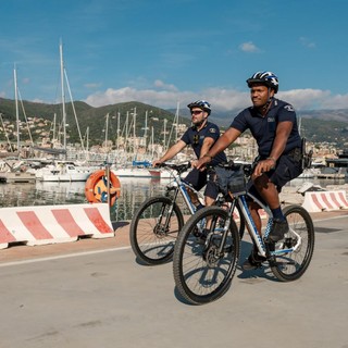 Varazze, prende il via il pattugliamento in bici della polizia locale