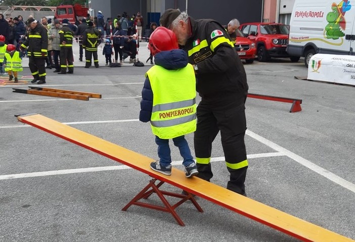 Domani &quot;caserme aperte&quot;, scuole e cittadini alla scoperta del mondo dei vigili del fuoco