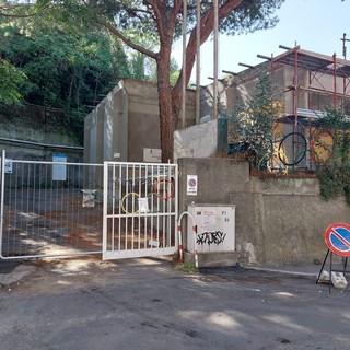 Savona, infortunio sul lavoro nel cantiere della palestra di via Mentana: operaio in codice rosso al Santa Corona