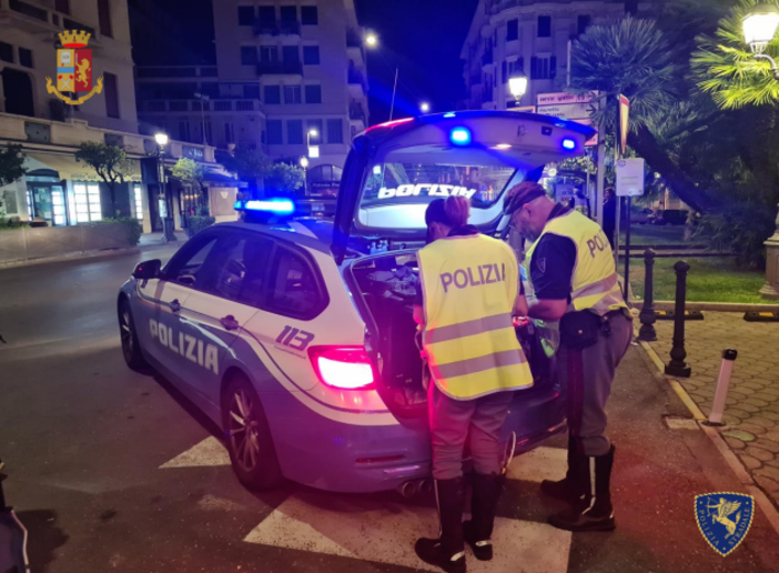 &quot;Stragi del sabato sera&quot;, controlli della Polizia Stradale: nove patenti ritirate per guida in stato di ebbrezza