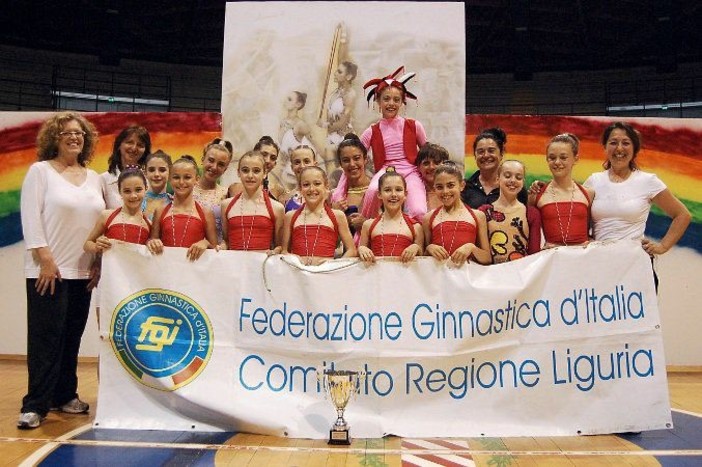 Nella foto, la prima edizione del trofeo