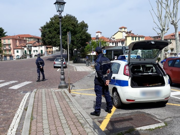 Carcare, commercianti sul piede di guerra: &quot;Non esistono solo le multe in questo momento difficile dell'economia, chiediamo riunione urgente&quot;