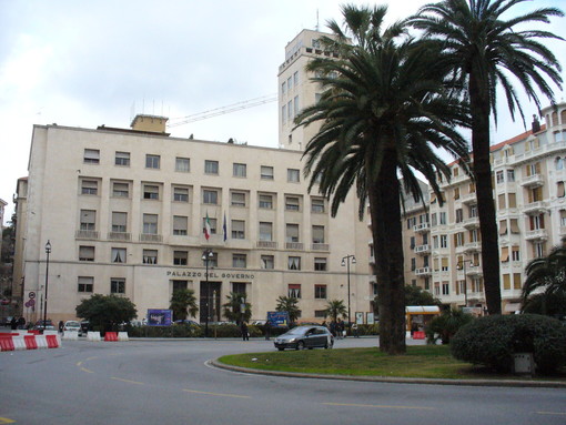 Savona, in piazza Saffi nuovi stalli per la sosta delle moto