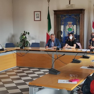 Patto educativo di comunità, sinergia tra istituzioni e scuole del comprensorio pietrese per formare i cittadini del domani (FOTO e VIDEO)