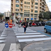 Savona, lavori per la nuova segnaletica, in piazza Marconi cambia la viabilità