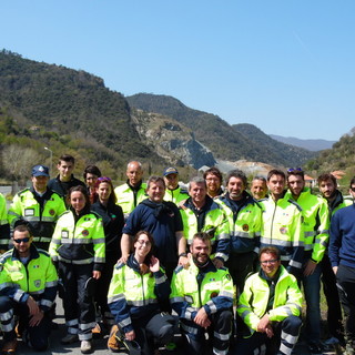 Bomba Albisola, gestione sfollati e viabilità: coinvolti oltre 50 volontari della Protezione Civile delle Albisole