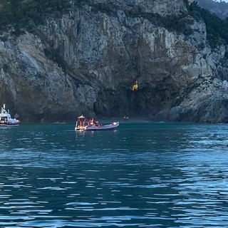 Spiaggia di Punta Crena: &quot;Se è un problema di responsabilità in caso di incidenti, perché non chiudere i percorsi di trekking o arrampicata?&quot;