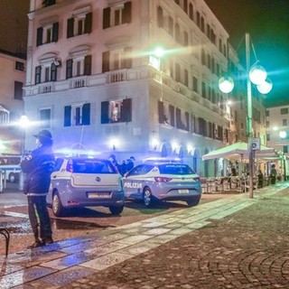 Accoltellamento in Darsena, 18enne davanti al Gip si avvale della facoltà di non rispondere