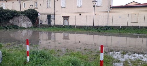 Savona il consigliere Santi sul parcheggio di Villa Pizzardi: “Manca la manutenzione e ci sono buche enormi”