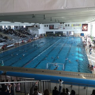 Savona, infiltrazioni d'acqua alla piscina Zanelli il Comune affida i lavori di impermeabilizzazione