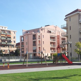 Albenga, Forza Italia: &quot;La nuova Piazza Enzo Tortora, tra degrado e sporcizia&quot;