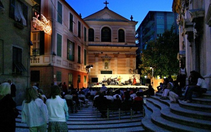 Applausi &quot;rumorosi&quot; in piazza della Concordia ad Albissola, il Comune perde anche in Corte di Cassazione