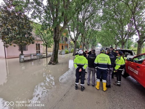 Alluvione in Emilia Romagna, in aiuto della popolazione anche 10 volontari della protezione civile del savonese (FOTO E VIDEO)