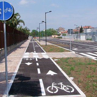 Albenga: multe e piste ciclabili