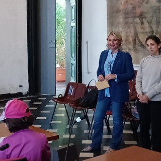 Albenga, due classi della &quot;Paccini&quot; in visita al vicesindaco Pelosi (FOTO)