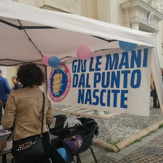 Punto nascite del Santa Corona, il Comitato Nascere a Pietra in occasione dell'8 marzo: &quot;850 giorni di chiusura 'provvisoria', siamo di fronte ad un altro diritto negato&quot;