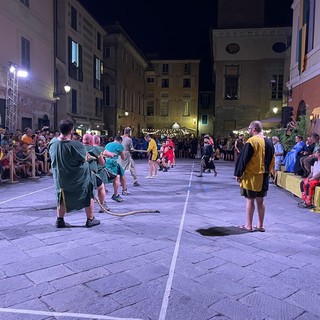 C’è voglia di Palio ad Albenga: grande successo per l’inaugurazione dell’evento