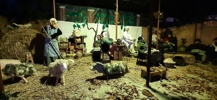 &quot;Il Natale dei nostri nonni&quot;: inaugurato il presepe contadino a Piana Crixia (FOTO)