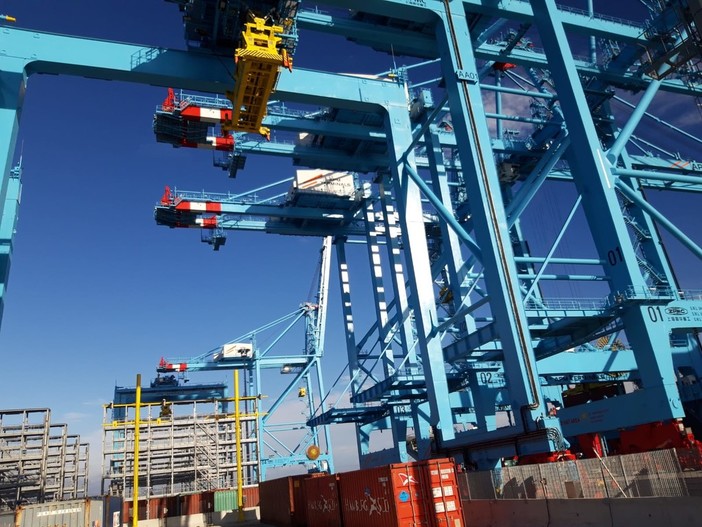 APM Terminals, Fit Cisl e Uiltrasporti: &quot;Firmato accordo in deroga a salvaguardia di 20 dipendenti in scadenza di contratto a termine&quot;