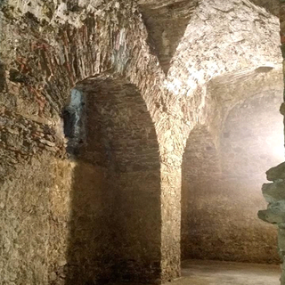 Savona, visita guidata ai segreti sotterranei del Priamar