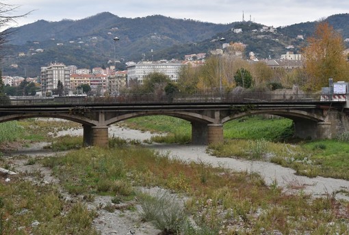 Nella foto il ponte di Corso Mazzini sul Letimbro