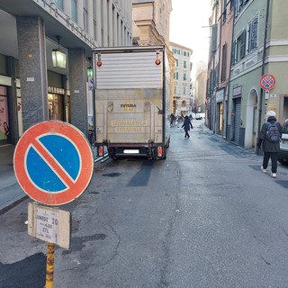 Savona, scatta ufficialmente la pedonalizzazione di via Mistrangelo (FOTO e VIDEO)