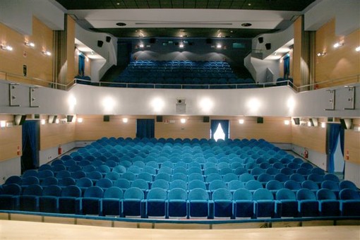 “Sorelle d’Italia” di scena al cinema teatro comunale di Pietra Ligure