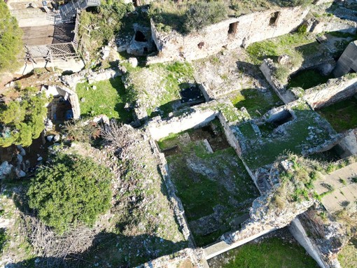 Savona: droni, laser e scanner per i rilievi degli scavi archeologici al piazzale del Priamar