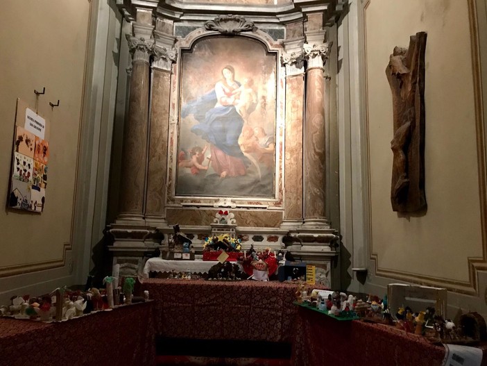 Inaugurata la mostra dei Presepi nella chiesa di San Lorenzo a Cairo Montenotte