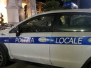 Ubriaco tenta di darsi alla fuga dopo un incidente, nell'inseguimento sperona la Polizia: denuncia e revoca della patente