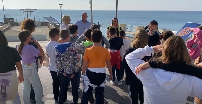 Celle: 100 studenti per la pulizia della spiaggia: un successo il service promosso dal Rotary Club