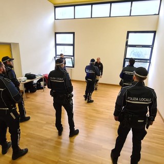 Varazze, la Polizia locale &quot;a scuola&quot; di tecniche specifiche e legittima difesa