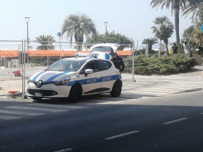 Rubano una moto a Varigotti: due giovani denunciati, uno di loro guidava senza patente