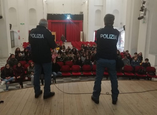 La Polizia di Stato incontra gli studenti: tre appuntamenti a Finale Ligure