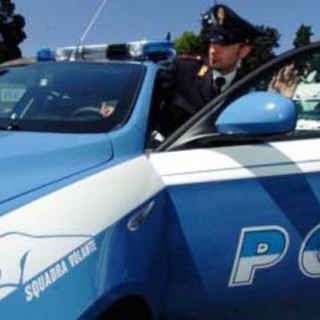 Mattinata di controlli per la Polizia a Savona