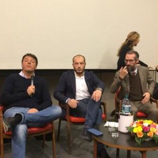 Matteo Renzi è arrivato a Sanremo all'Ariston Roof per parlare di riforma della Pubblica Amministrazione, collegamento in DIRETTA