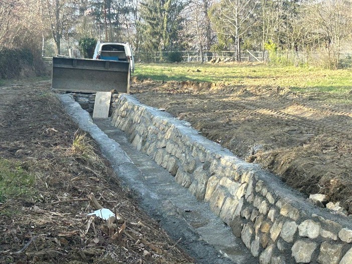 Cengio, regimazione acque: lavori in corso nella frazione di Rocchetta (FOTO)